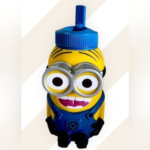 NEW! Minion Universal Studios Drinking Water Cup Stuart Kevin